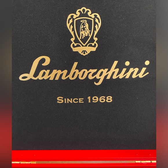 Lamborghini Wine Box Red Shiny Case Gold Lettering & Hardware *EMPTY - BOX ONLY - Picture 7 of 8